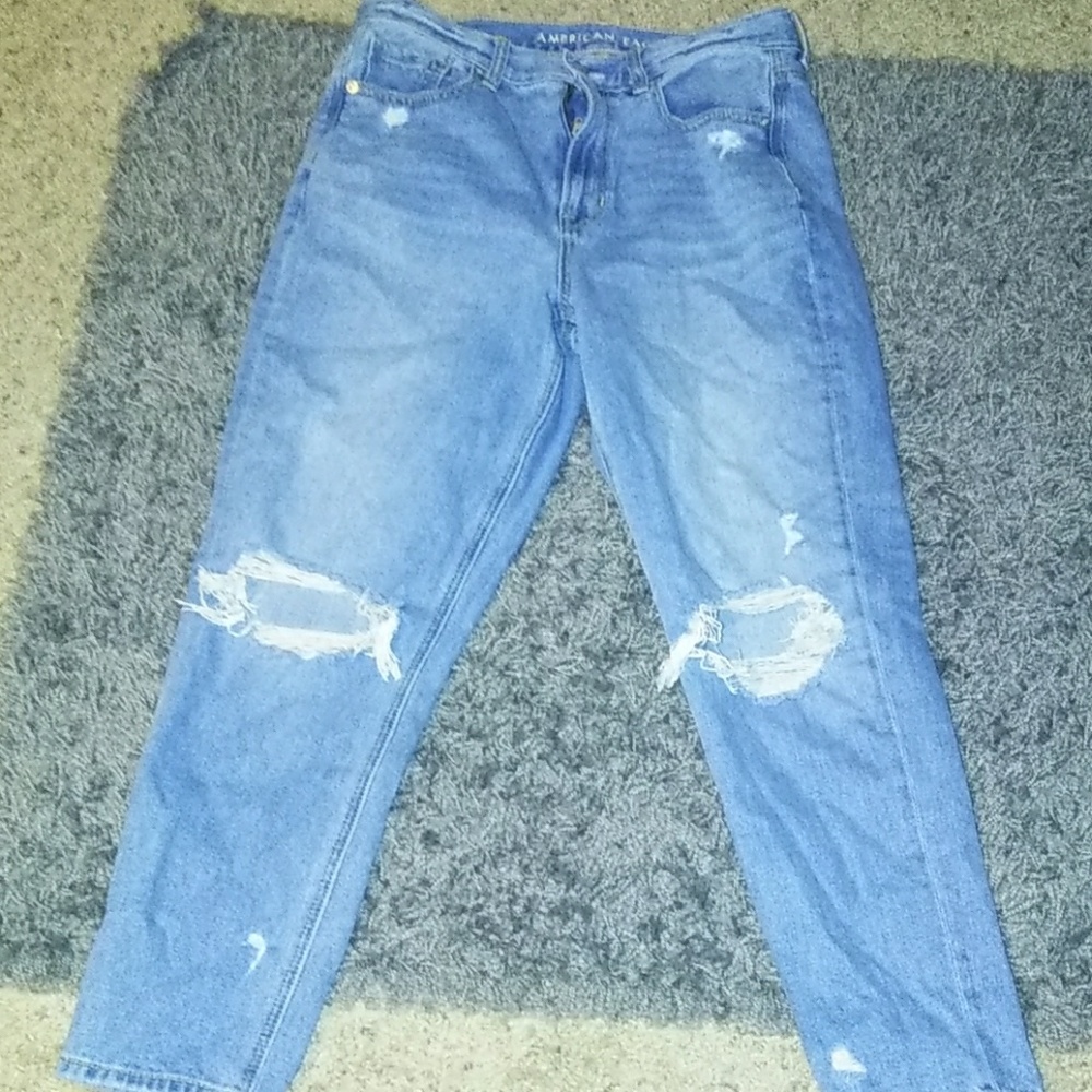 American Eagle Mom Jeans